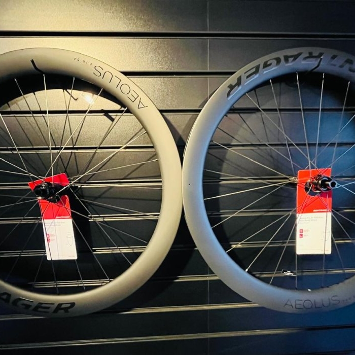 Par de rodas de estrada Bontrager Aeolus Pro 51 TLR Disc  SOB ENCOMENDA
