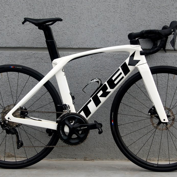 Bicicleta de estrada Trek Madone SL6 6ª GER tam 54 2x11 Shimano 105