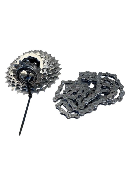 Conjunto de Cassete e Corrente Shimano 105 11S 11x28t