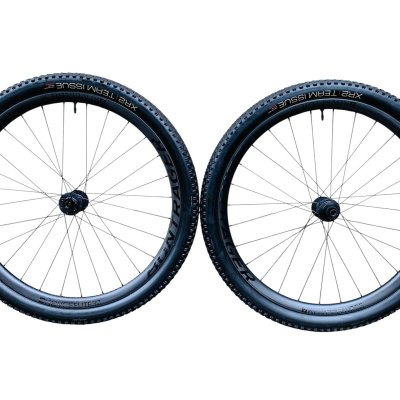 Par Roda Bontrager Kovee Elite 30 Carbono 29 Micro Spline IMPECÁVEIS